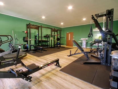 Wellnessurlaub - Finnische Sauna - Fladungen - Fitnessraum mit Kraftgeräten - AKZENT Aktiv & Vital Hotel Thüringen
