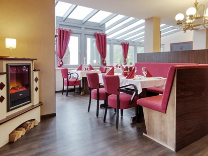 Wellnessurlaub - Finnische Sauna - Fladungen - Gaststube Henneberger Haus - AKZENT Aktiv & Vital Hotel Thüringen