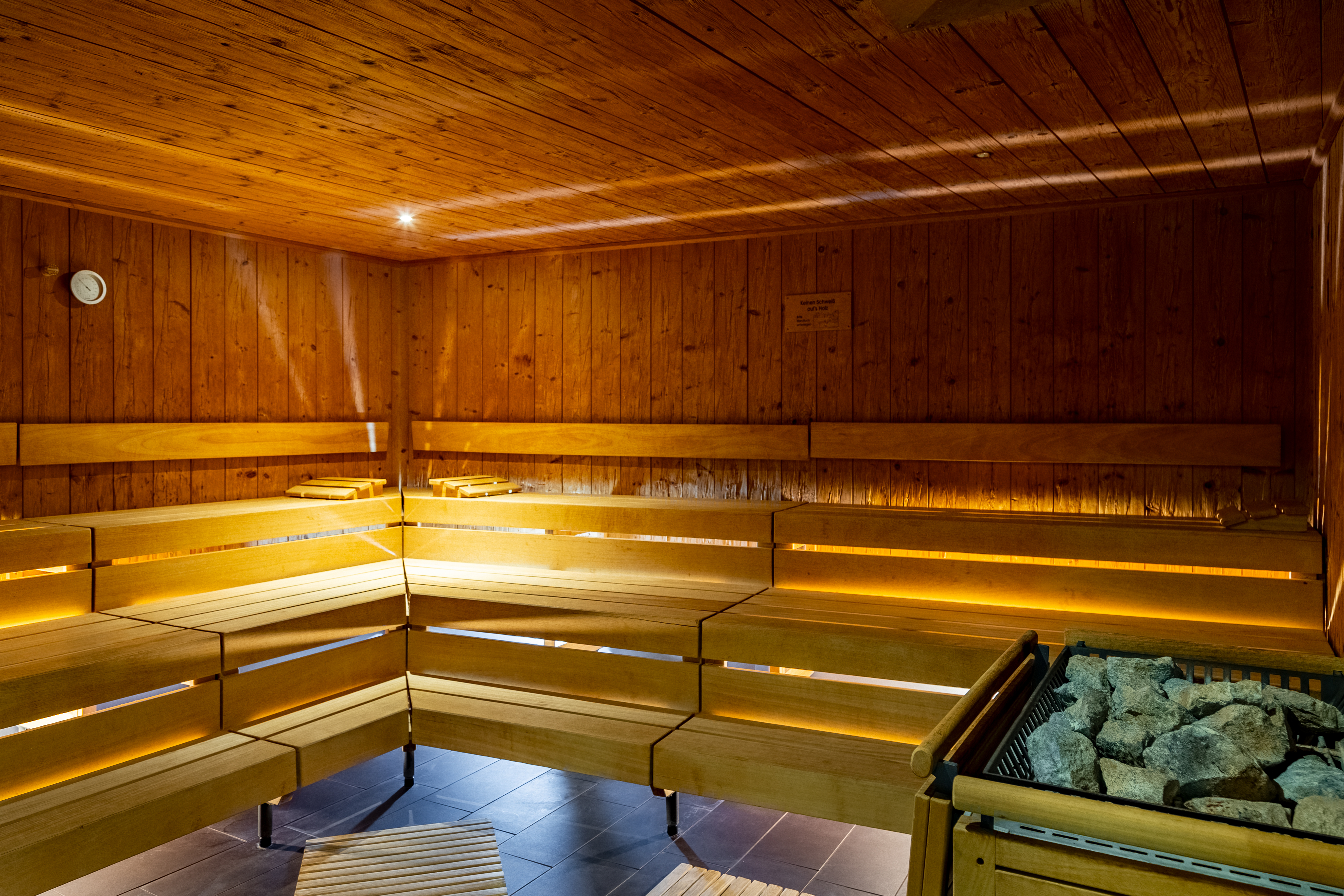 Hotel Oversum Winterberg Ski & Vital Resort Saunen und Bäder im Detail Finnische Sauna