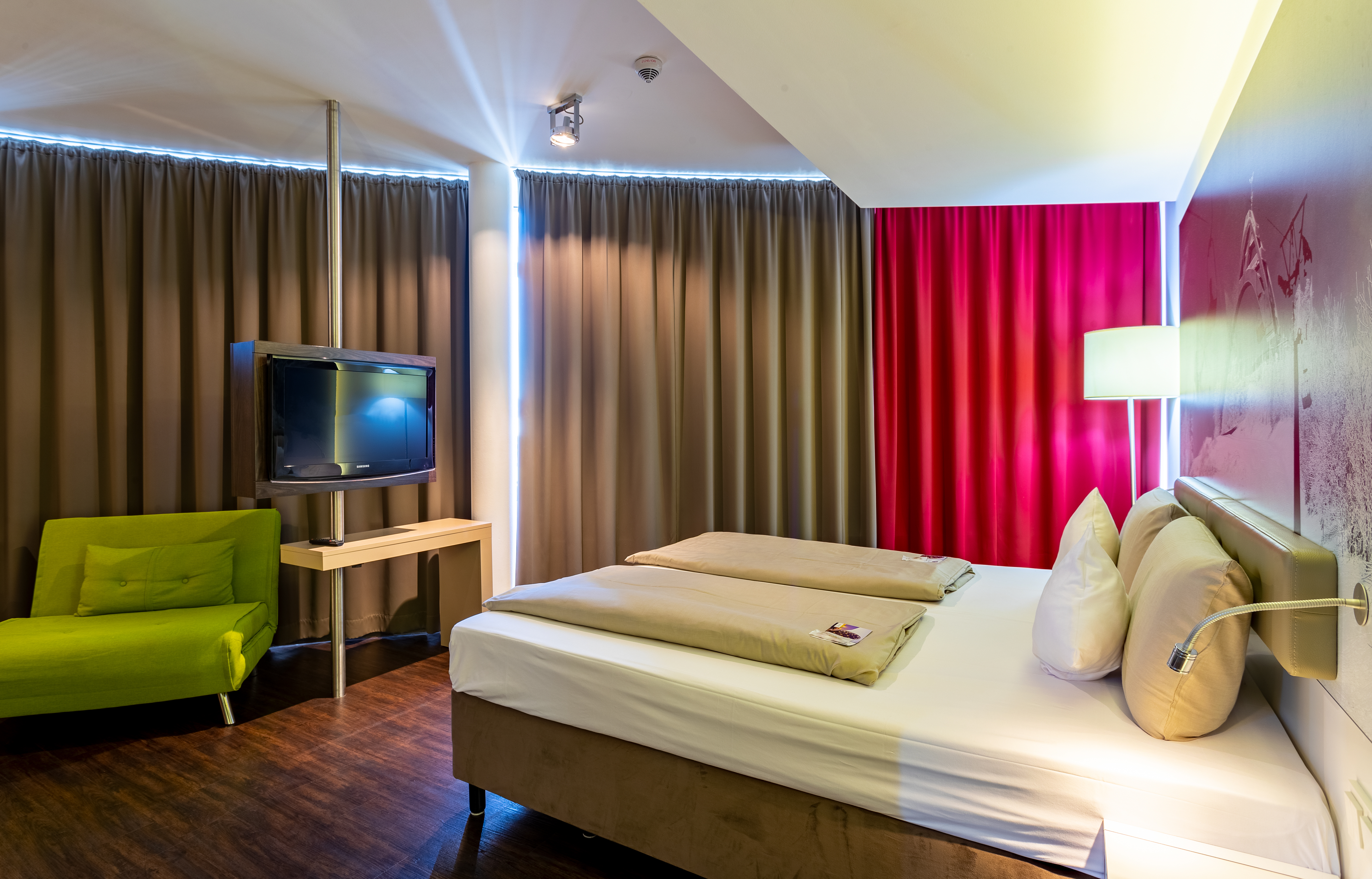 Wellnesshotel: Gästezimmer - Hotel Oversum Winterberg Ski & Vital Resort - Zimmer | Suiten