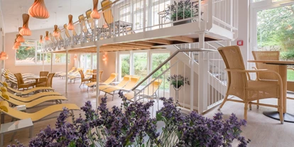 Wellnessurlaub - Lomi Lomi Nui - Grabau (Kreis Herzogtum Lauenburg) - Ruheraum - Castanea Resort Hotel