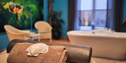 Wellnessurlaub - Lomi Lomi Nui - Grabau (Kreis Herzogtum Lauenburg) - Castanea Resort Hotel