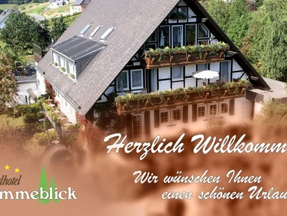 Wellnessurlaub - Babysitterservice - Herzlich Willkommen - Landhotel Grimmeblick ****