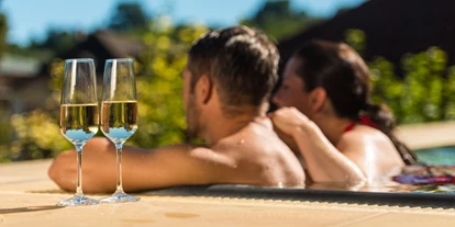 Wellnessurlaub - Ganzkörpermassage - Esthal - Pool - BollAnts Spa im Park