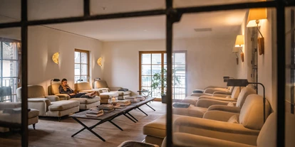 Wellnessurlaub - Ganzkörpermassage - Esthal - Ruheraum - BollAnts Spa im Park