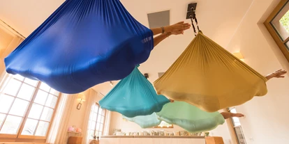 Wellnessurlaub - Ganzkörpermassage - Esthal - Aerial Yoga - BollAnts Spa im Park