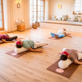 Wellnesshotel: Yoga im Prana SPA - BollAnts SPA im Park