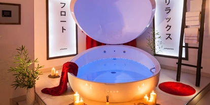 Wellnessurlaub - Hotelbar - Ubstadt-Weiher - Floater im Wellness- und Gartenhotel Heusser - Gartenhotel Heusser