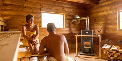 Wellnessurlaub - Hotel-Schwerpunkt: Wellness & Wandern - Pfalz - Blockhaussauna - Menschels Vitalresort