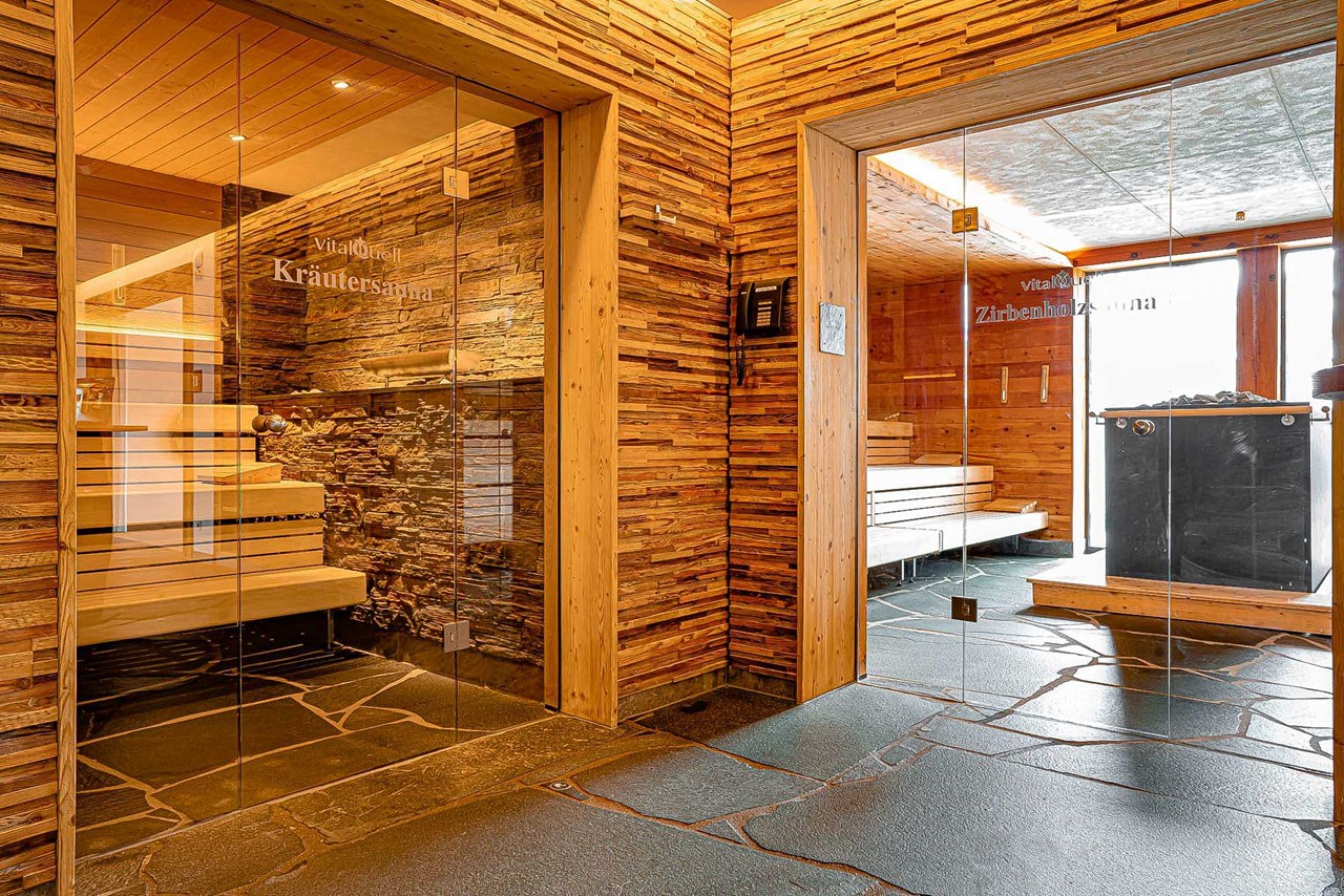 Michels Wohlfühlhotel   Saunen und Bäder im Detail Saunalandschaft