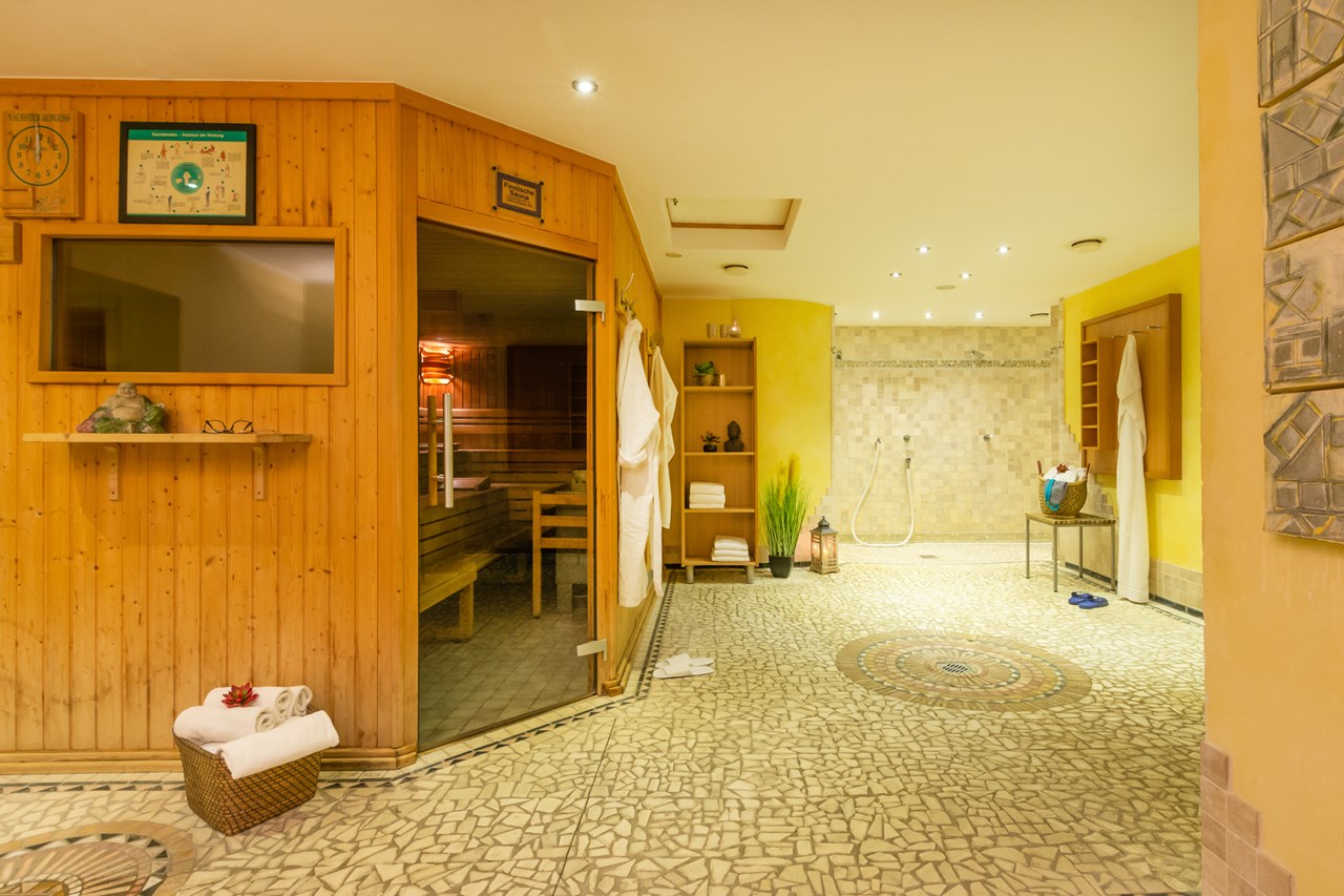 Sporthotel & Resort Grafenwald Saunen und Bäder im Detail Finnische Sauna