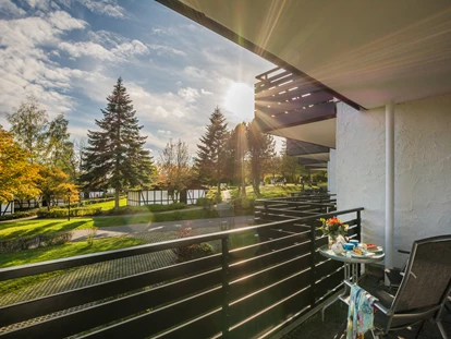 Wellnessurlaub - Verpflegung: Frühstück - Kall - Komfort Zimmer & Komfort Suite - Aussicht - Sporthotel Grafenwald