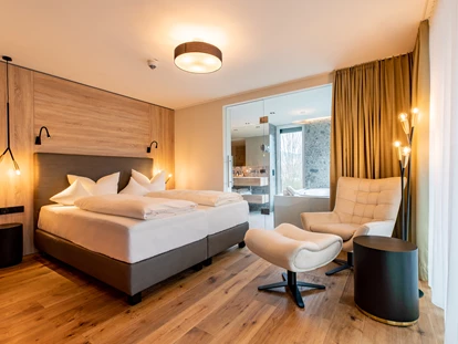 Wellnessurlaub - Ganzkörpermassage - Esthal - Pfalzblick Wald Spa Resort