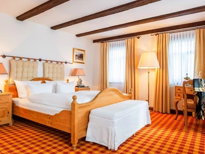 Wellnessurlaub - Pools: Außenpool beheizt - Erzgebirge - Schwanefeld Junior Suite - Romantik Hotel Schwanefeld & Spa