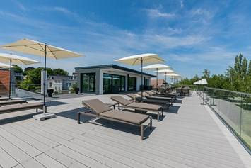 Wellnesshotel: Dachterrasse Sky Lounge Bistro Spa - Romantik Hotel Schwanefeld & Spa