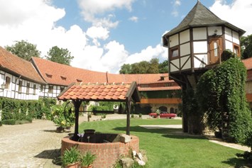 Wellnesshotel: Innenhof - Hotel & Spa Wasserschloss Westerburg