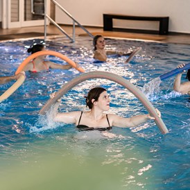 Wellnesshotel: Wassergymnastik - Wellness-& Sporthotel "Haus am See"