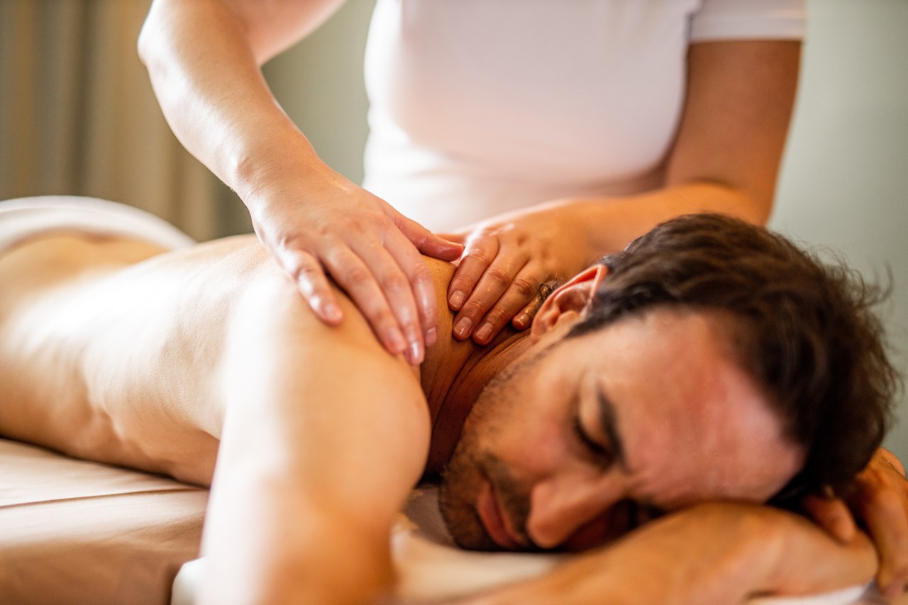 Das Walchsee Sportresort Massagen im Detail Relaxmassage