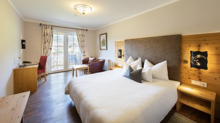 ALMGUT Mountain Wellness Hotel Zimmerkategorien Wohlfühlzimmer Arnika