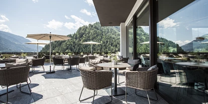 Wellnessurlaub - Oberbozen - Sonnen-Panoramaterrasse - Hotel Bad Fallenbach