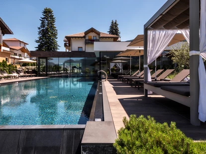 Wellnessurlaub - Dorf Tirol - Infinity Pool - Hotel Sun