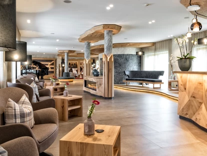 Wellnessurlaub - Dorf Tirol - Lobby - Hotel Sun