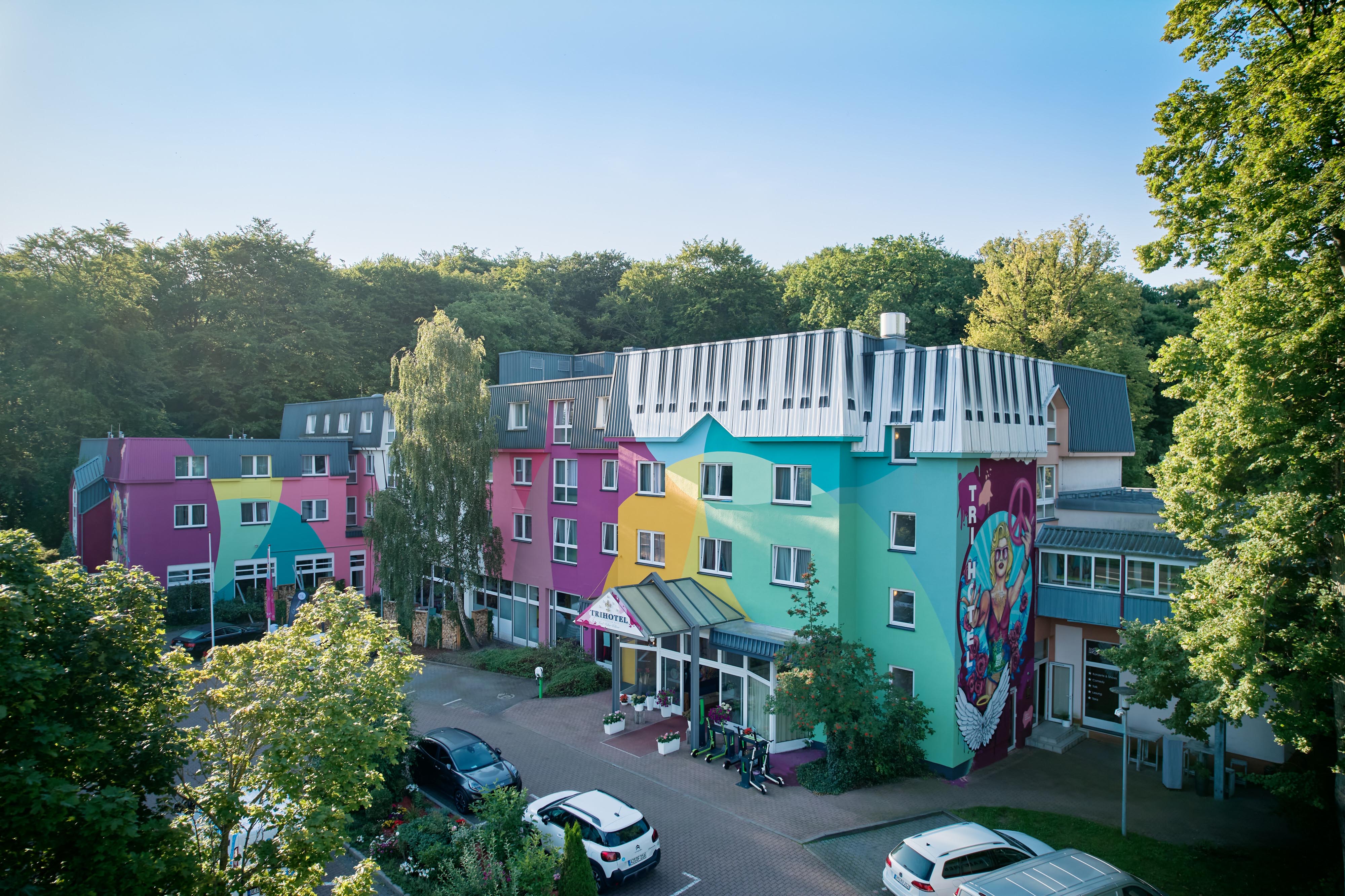 Wellnesshotel: Außenansicht Adults only Lifestylehotel in Rostock - TRIHOTEL Rostock - Hotel | Umgebung