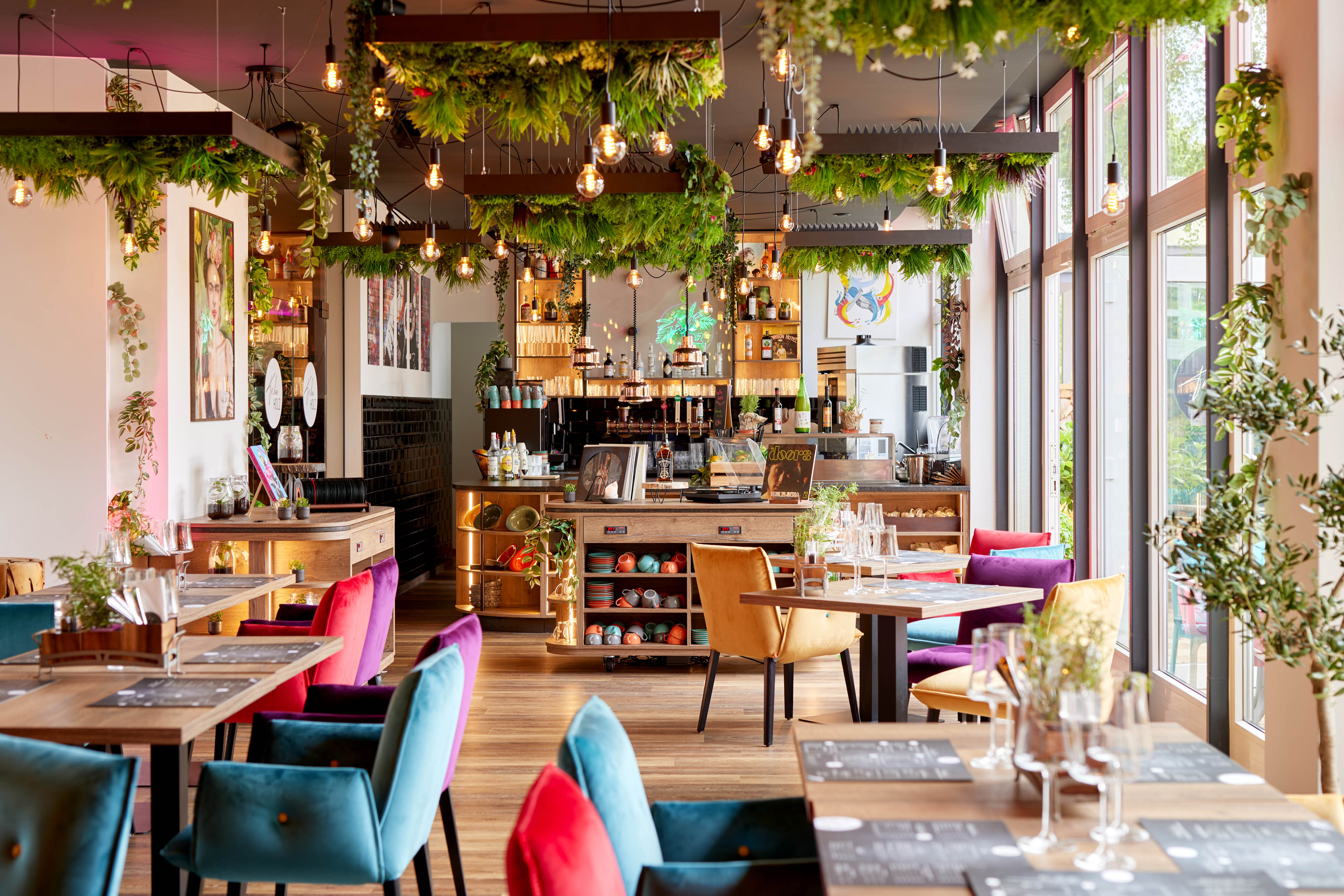 Wellnesshotel: TRIBEHOLZ Rostock im Lifestylehotel TRIHOTEL Rostock - TRIHOTEL Rostock - Kulinarik | Restaurant
