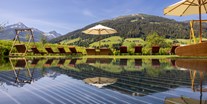 Wellnessurlaub - Pools: Innenpool - Whirpool im Adults Only mit fantastischem Ausblick - Alpbacherhof****s - Mountain & Spa Resort