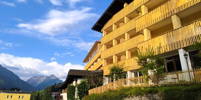 Wellnessurlaub - Day SPA - Dornbirn - 4*S Hotel Erlebach - Ihr Sommer Zuhause in den Bergen!