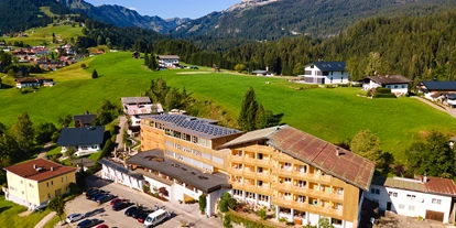 Wellnessurlaub - Day SPA - Dornbirn - Bildquelle: www.hoteldrohne.com - 4*S Hotel Erlebach - Ihr Sommer Zuhause in den Bergen!