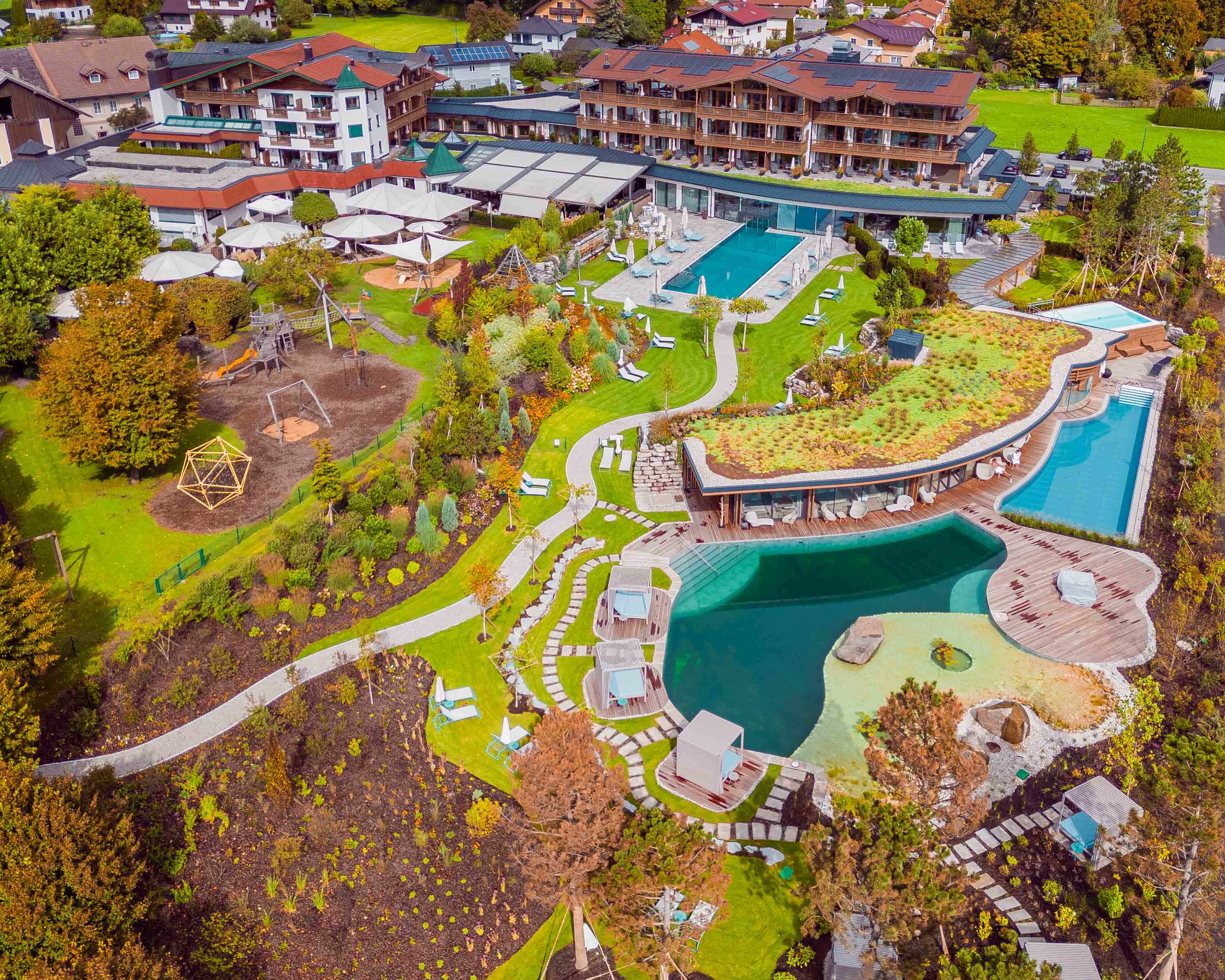 Wellnessurlaub - Dienten am Hochkönig - Gesamtes Hotelgelände mit Restaurant und erweitertem SPA-Bereich - Laschenskyhof