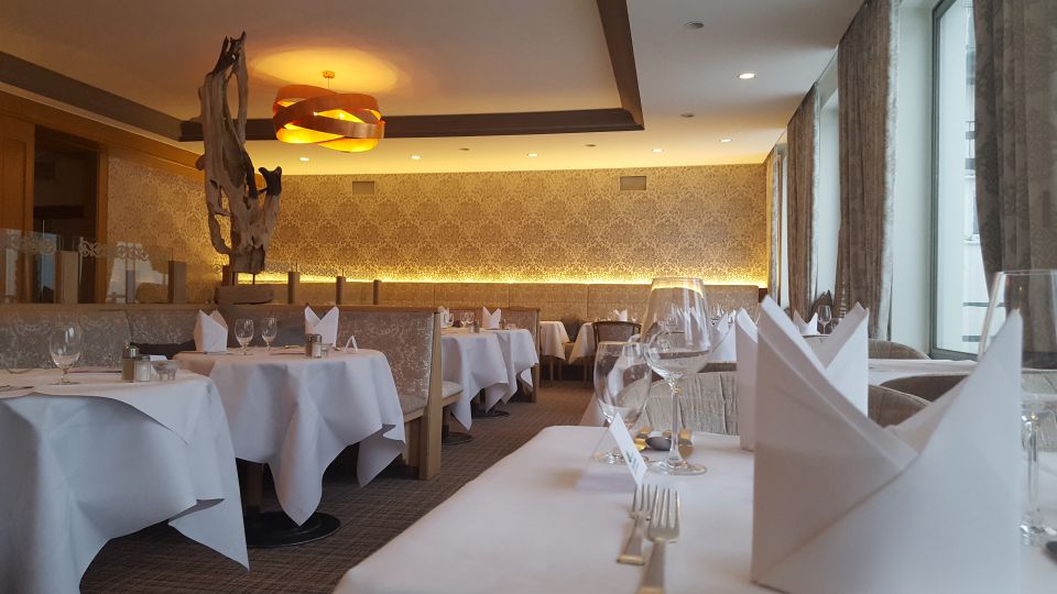 Wellnesshotel: Unser klassisches Restaurant - Berghotel Hoher Knochen