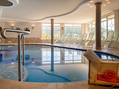 Wellnessurlaub - Dorf Tirol - Hallenbad - Hotel Sonnenheim