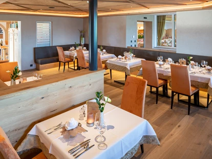 Wellnessurlaub - Dorf Tirol - Speisesaal - Hotel Sonnenheim