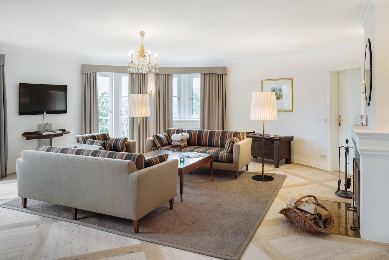 IMLAUER Hotel Schloss Pichlarn Zimmerkategorien Turm Suite