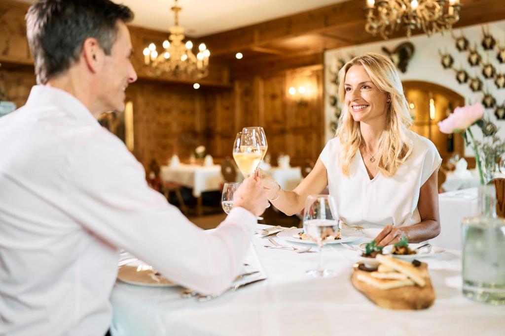 Wellnesshotel: Restaurant Zirbe - IMLAUER Hotel Schloss Pichlarn