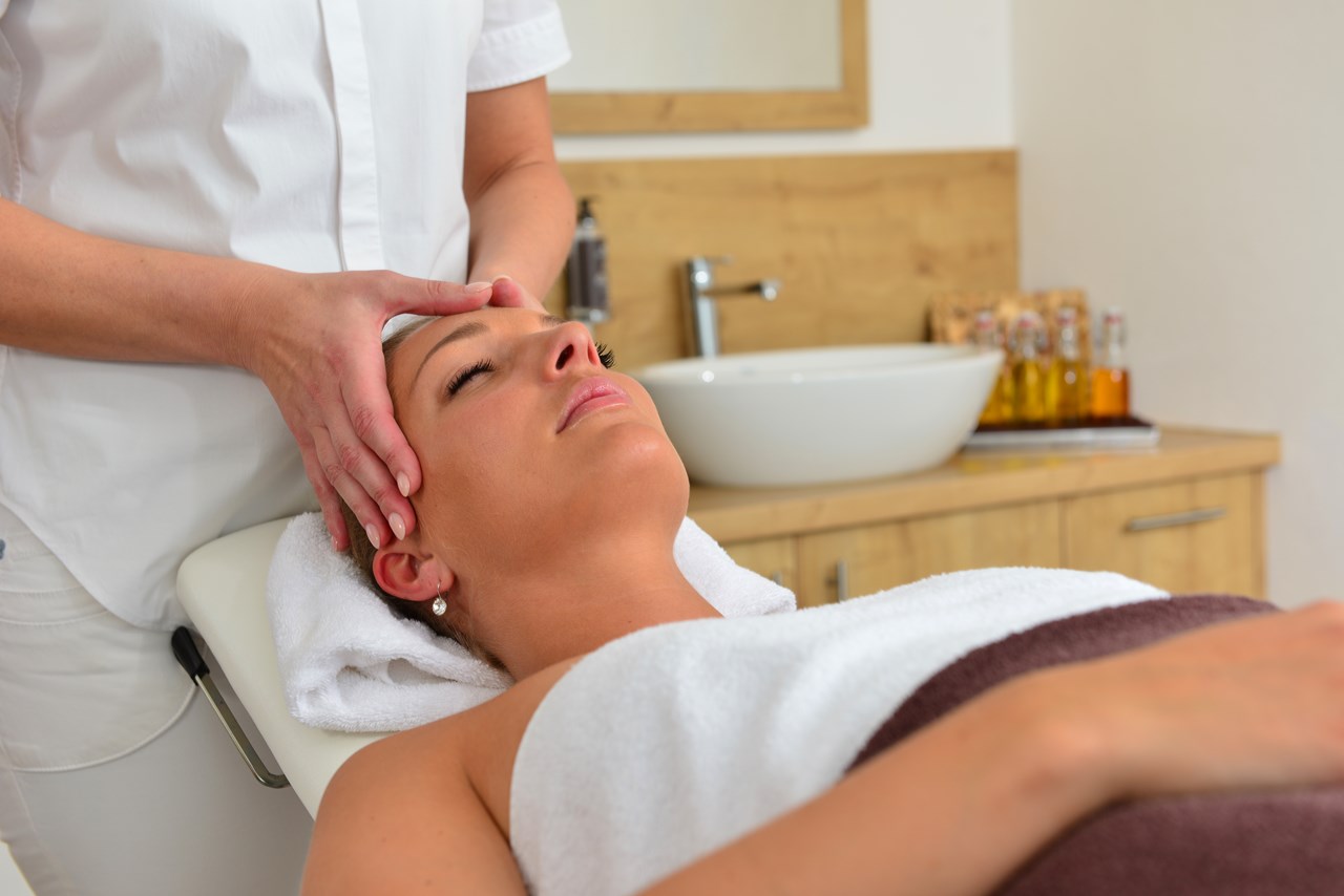 Alpin Chalets Oberjoch Massagen im Detail Entspannung für Körper und Geist