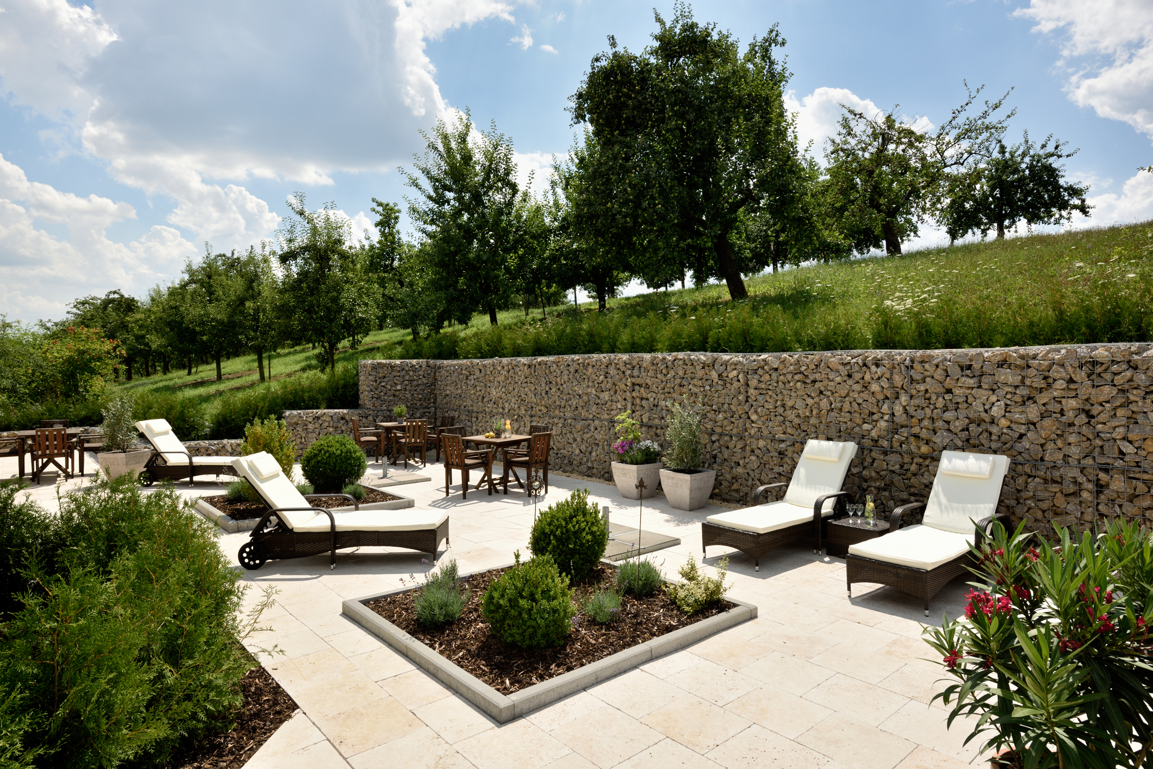 Mana Lisa Boutiquehotel Saunen und Bäder im Detail Relaxgarten