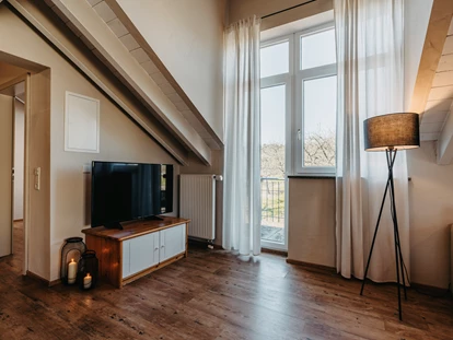 Wellnessurlaub - Forchtenberg - Wohnbereich im Loft  - Mana Lisa Boutiquehotel