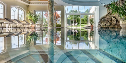 Wellnessurlaub - Dorf Tirol - Hallenschwimmbad - Sonnenhotel Adler Nature Spa Adults only