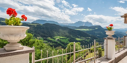 Wellnessurlaub - Oberbozen - Blick auf die Dolomiten - Berglandhotel Untertheimerhof