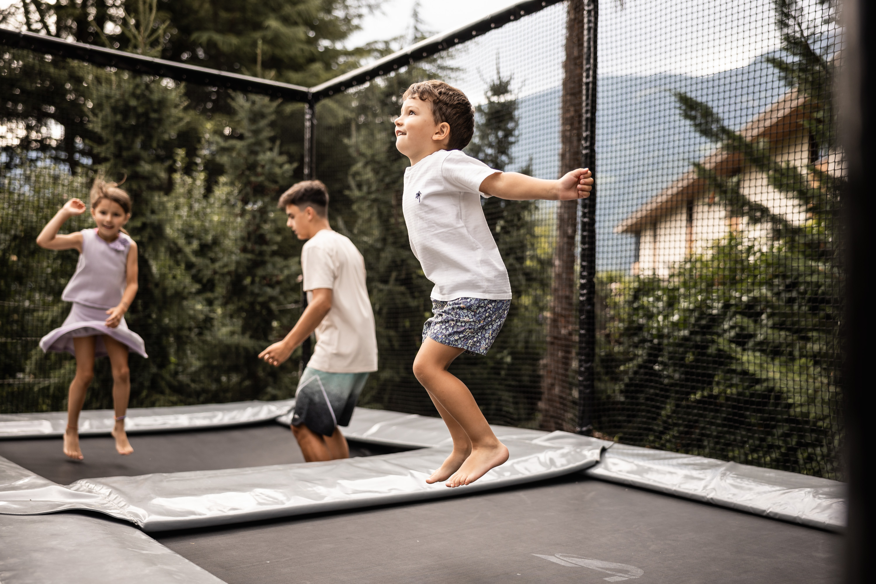 Wellnesshotel: Trampolin im Garten - Feldhof DolceVita Resort
