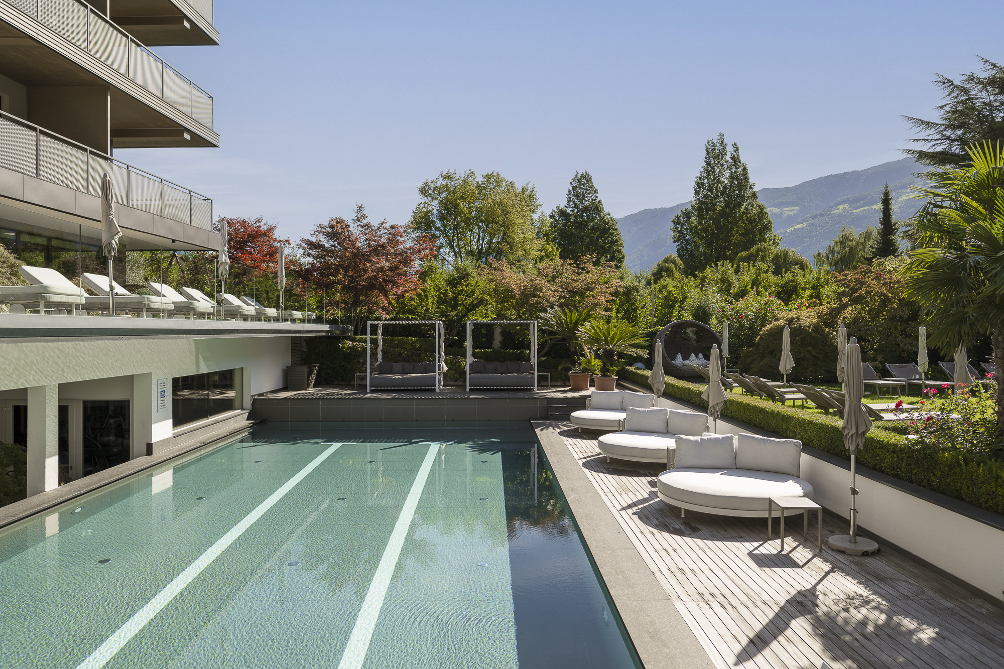 Wellnesshotel: Sportpool im Garten - Feldhof DolceVita Resort