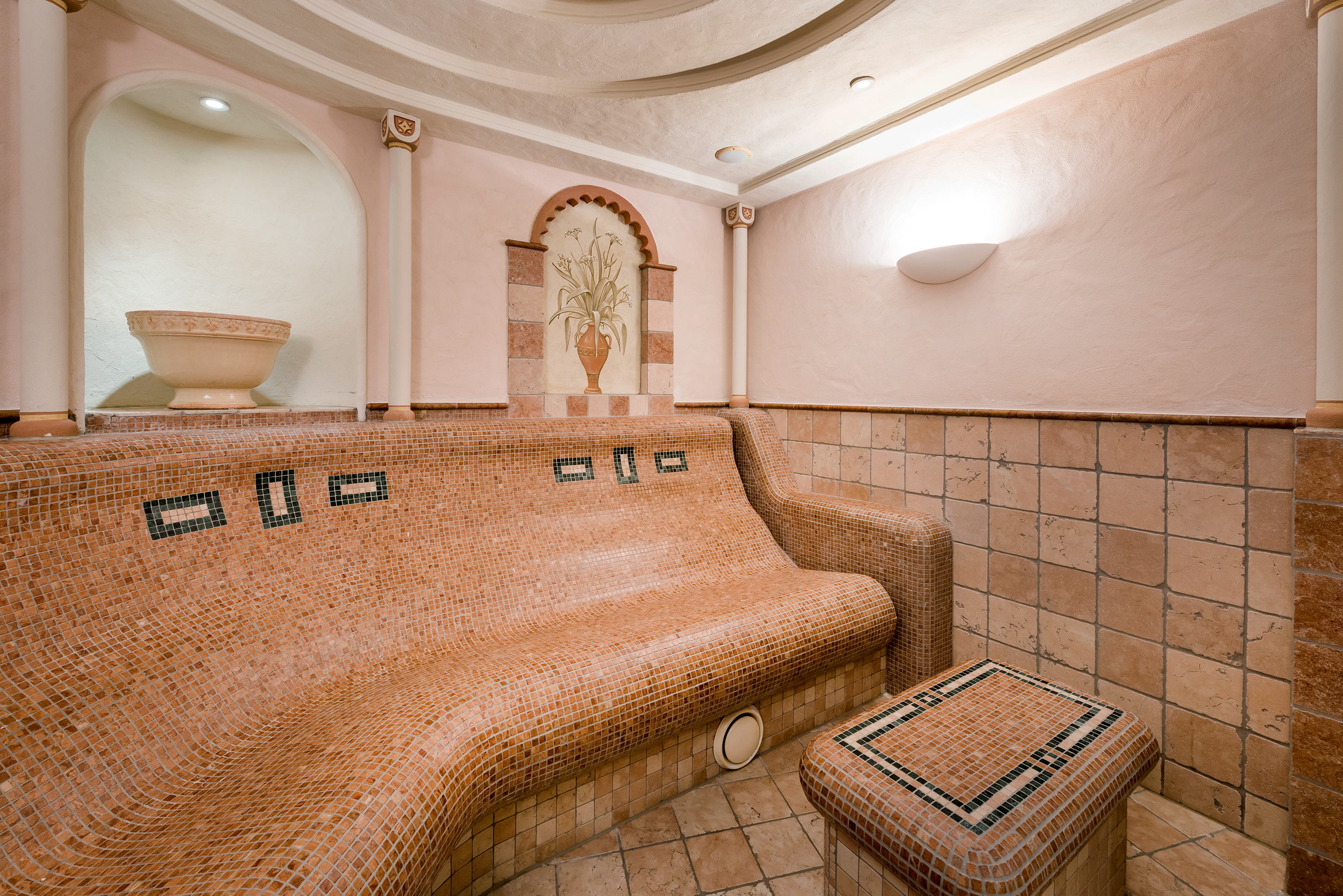 Hotel Auenhof Saunen und Bäder im Detail Laconium