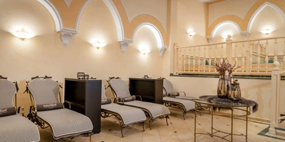 Wellnessurlaub - Babysitterservice - Ruheraum mit Wasserbetten im Hotel Auenhof in Lech - Hotel Auenhof