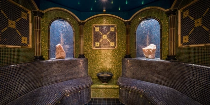 Wellnessurlaub - Babysitterservice - Sole-Aromadampfbad im Hotel Auenhof in Lech - Hotel Auenhof