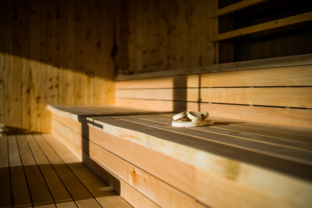 1. Bier- und Wohlfühlhotel Gut Riedelsbach Saunen und Bäder im Detail Panorama Sauna