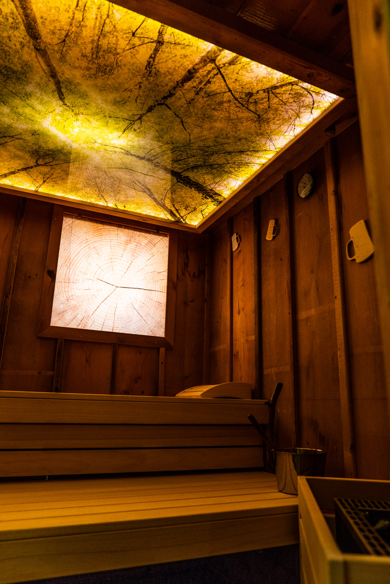 1. Bier- und Wohlfühlhotel Gut Riedelsbach Saunen und Bäder im Detail Finnische Sauna