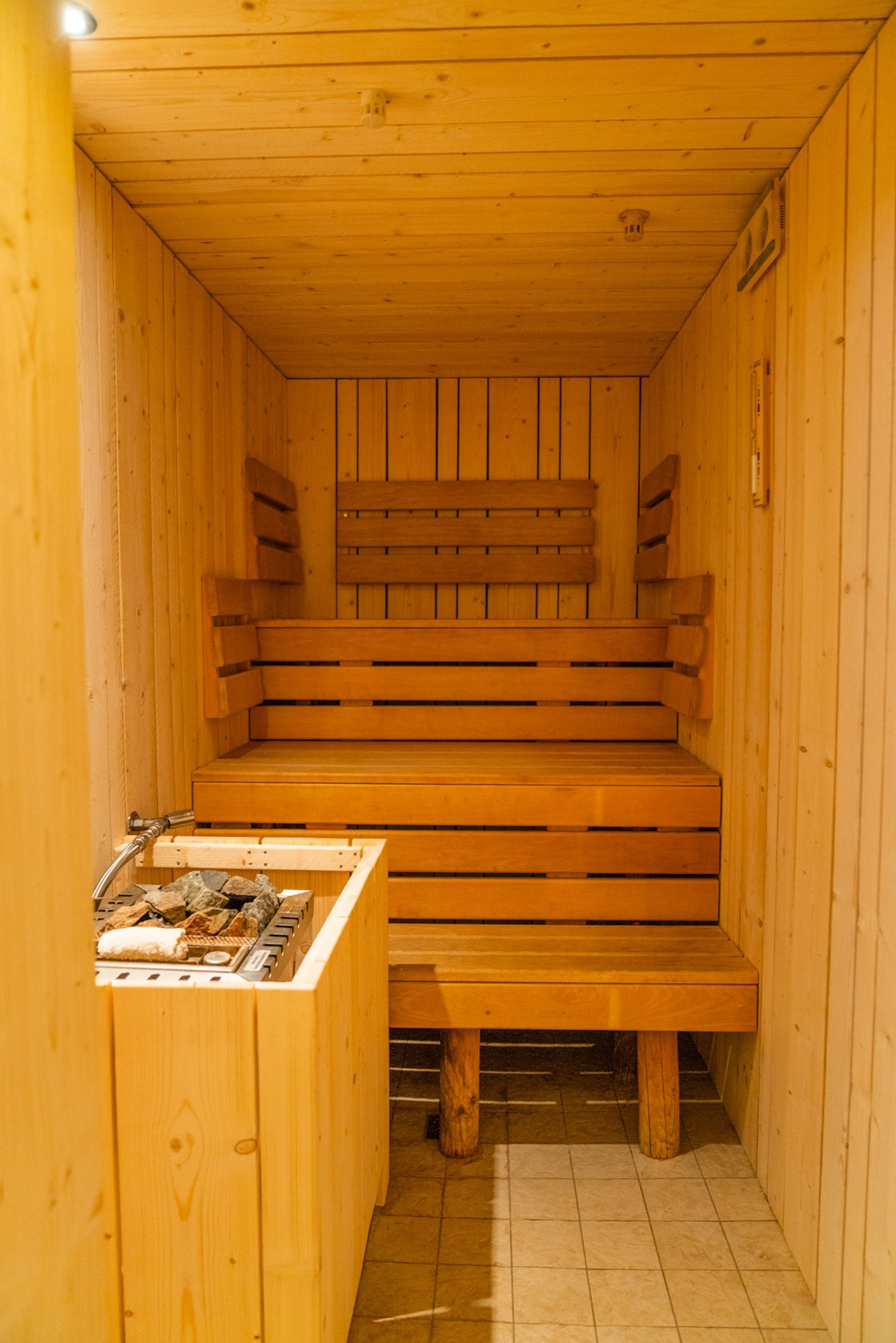 1. Bier- und Wohlfühlhotel Gut Riedelsbach Saunen und Bäder im Detail Hopfenkocher